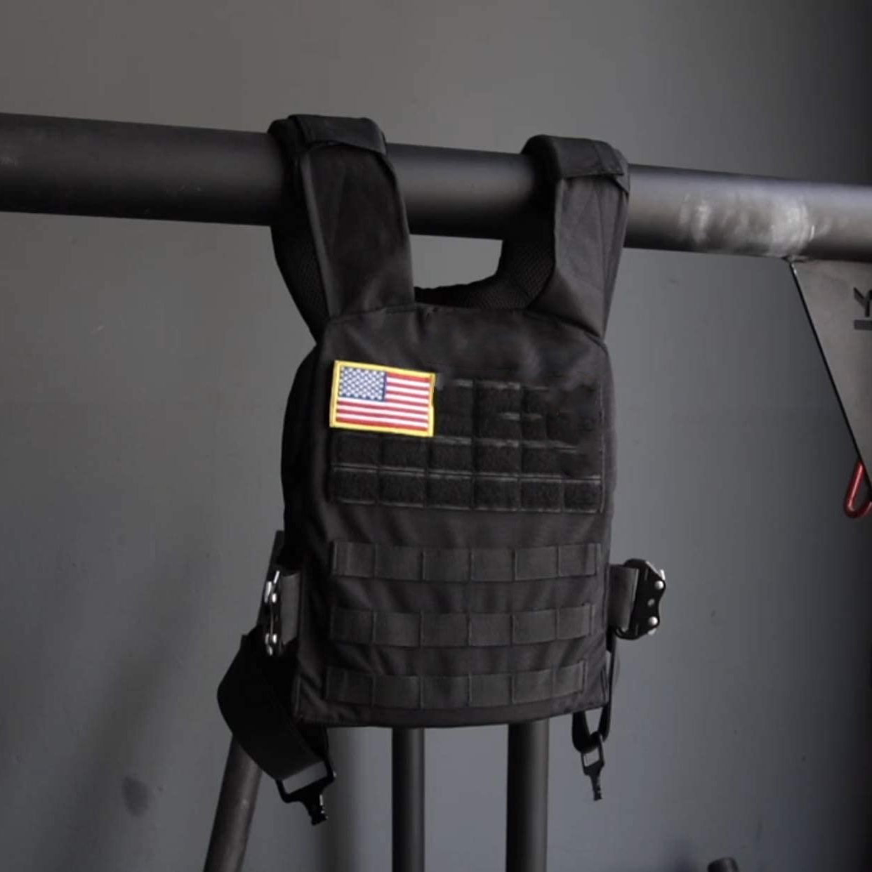 Easily Adjustable Tactical Wei - مراجعة Crossfit Vest وسعره